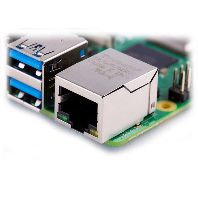 Raspberry Pi model B WiFi Dual Band Bluetooth 1GB RAM 1,4GHz