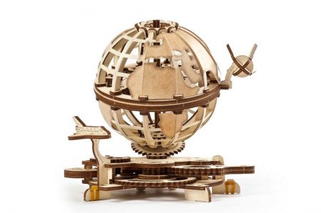 Modelu globu ziemskiego w oryginalnej stylistyce to świetny pomysł na wyjątkowy prezent dla każdego.