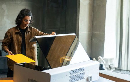 xTool P2S - CO2 laser cutter and engraver - 55 W - Space Gray