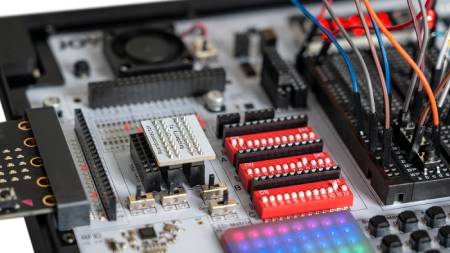 Joy-Pi Advanced - an educational kit for learning electronics and programming - Joy-IT